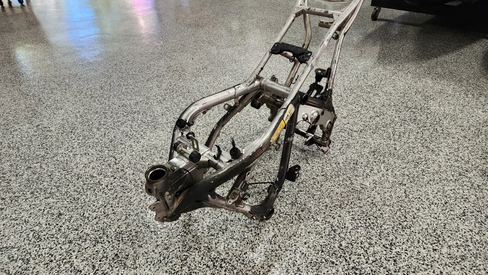 09-11 Kawasaki Ninja 650r Ex650 650 cuadro chasis *C* 100 % listo para usar 2009 10 Foto 3 de 4