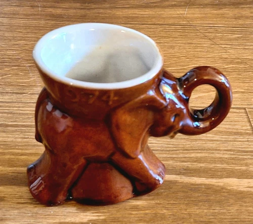 FRANKOMA Pottery 1974 GOP Brown Republican Political Elephant Mug VGC!!