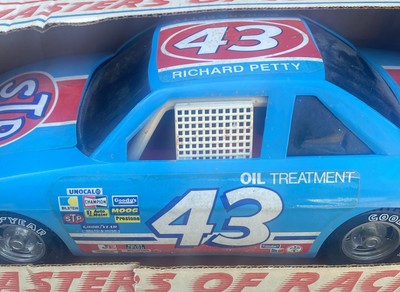 Vintage 80s STP Richard Petty Masters of Racing Grand Prix #43