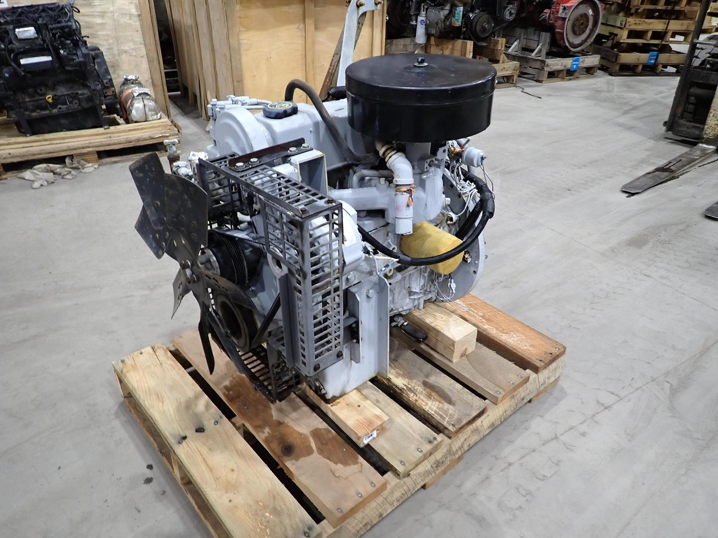 Ford LRG-423 Gas LP Engine LRG423 LOW LOW HOURS! Manlift Generator