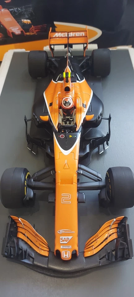F1 Mclaren Honda MCL32 2017 Stoffel Vandoorne 1:18 Spark - Image 4 of 4