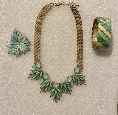 Vintage Teal Blue Green Mint Bib Necklace W/ Matching Cuff Bracelet And Brooch