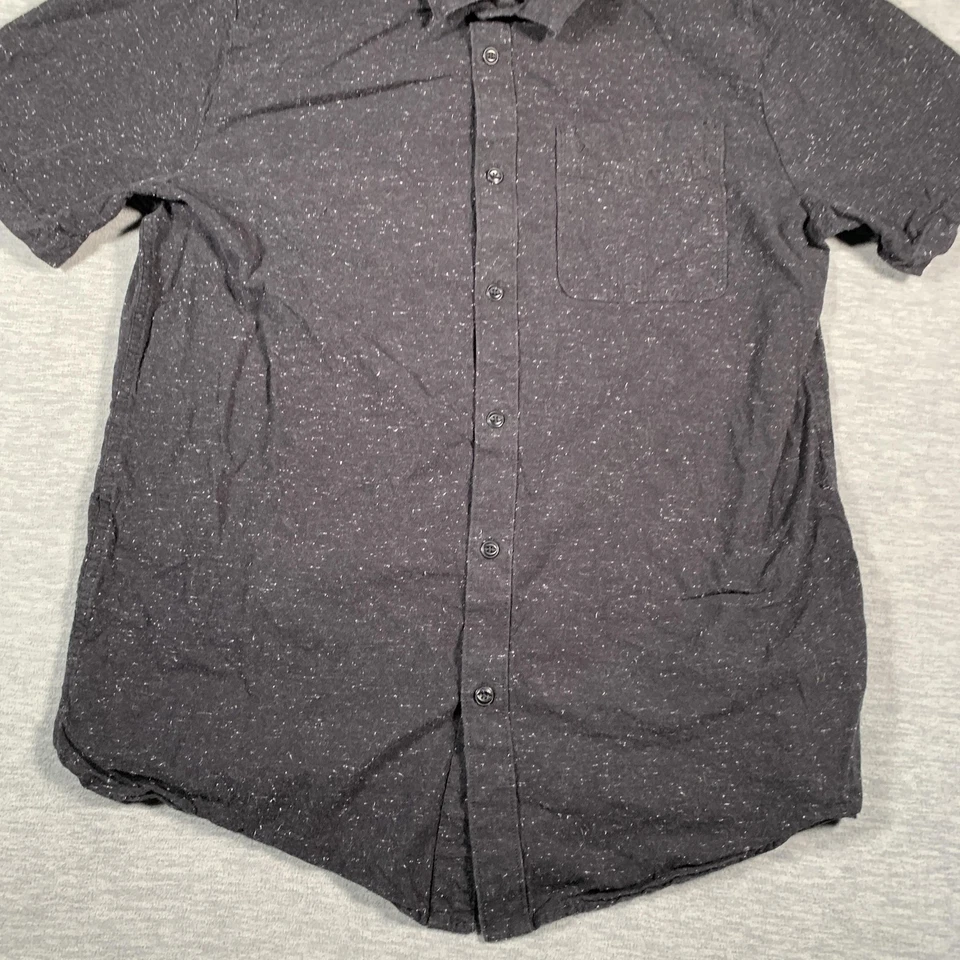 Volcom Shirt Mens XL Black Short Sleeve Classic Fit Button Up Cotton Lightweight - Image 3 of 4