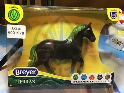 Breyer Element Series Earth Terran Draft Horse 10069 1:12 Model Horse 