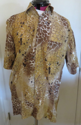 Georg Roth Of Germany Men's Size L Button Short Sleeve Shirt Abstract Vintage