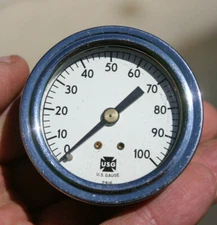 US Gauge Co. Vintage White Face 100 lbs 2 1/16" Pressure Gauge