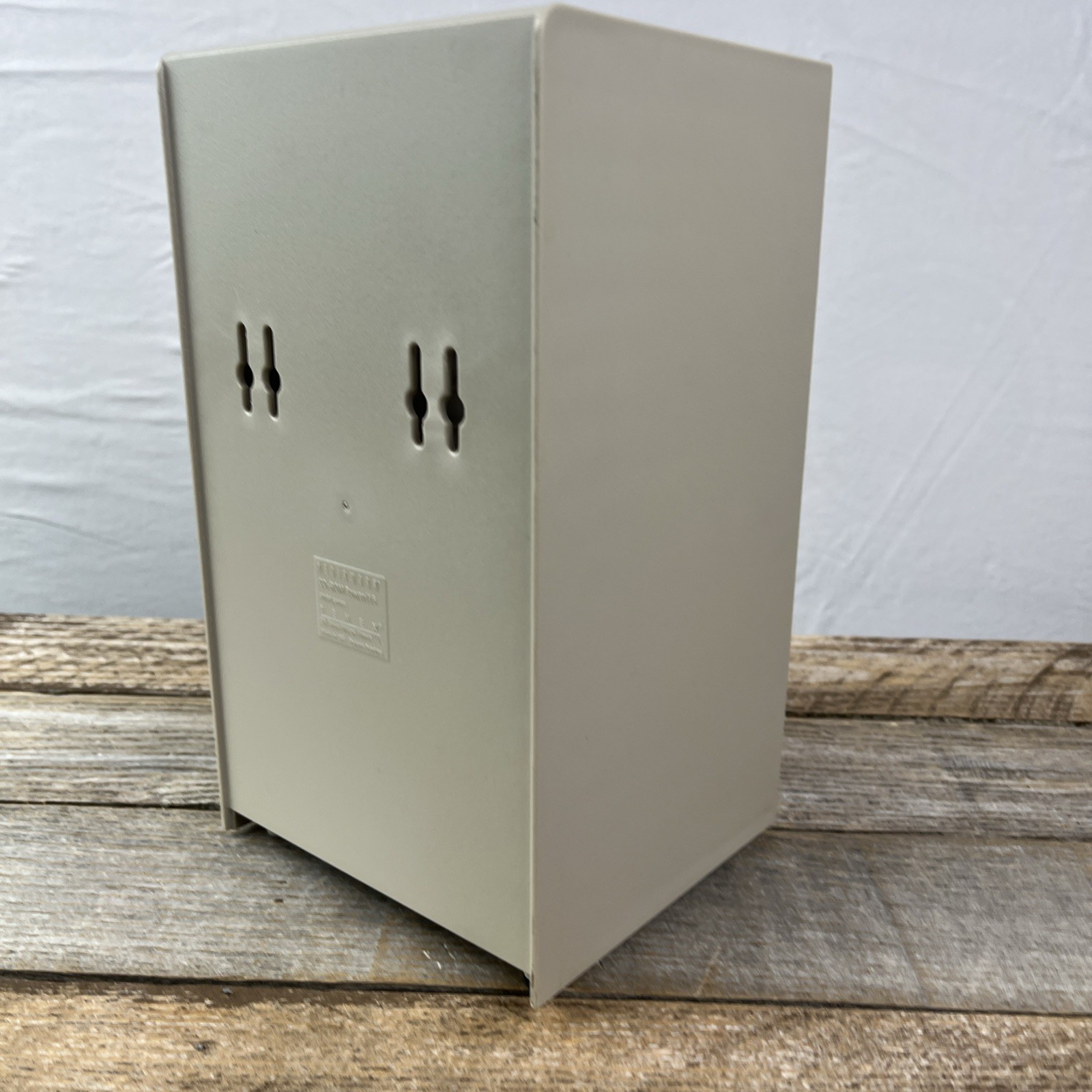 Tenex / MediaWorx / CD Cube / 16-Disc Storage Tower cd-rom tower