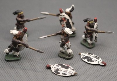 Garrison Miniatures 25mm Colonial Wars Zulus x 5 (DIH110)