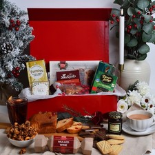 Traditional Treats Hamper - Premium Christmas Food Hamper For Couples, Famili...
