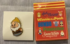 Japan Disney Store Disney Pals Mystery Pin Happy from Snow White Seven Dwarfs