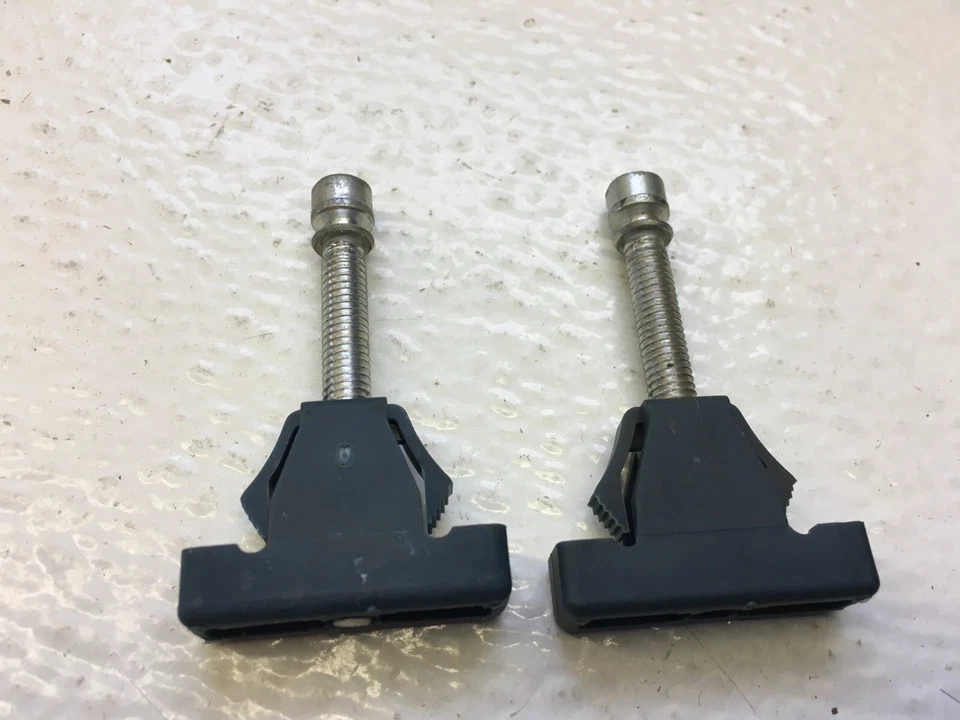 Tornillos de ajuste de faros 82-97 Firebird Camaro 84-88 Fiero 84-96 Corvette NOS (2) Foto 3 de 4