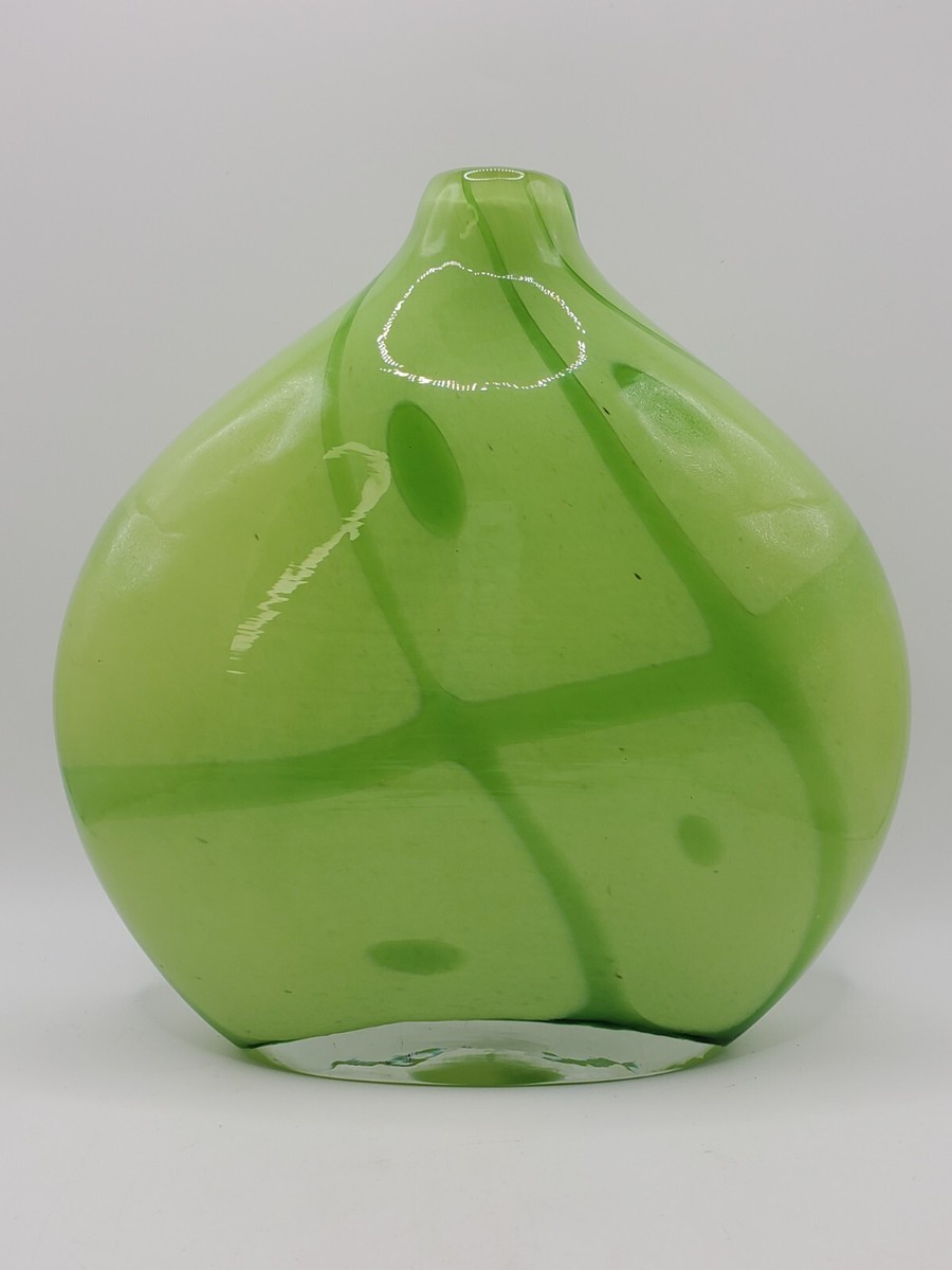 Apple Green Glass Flat Vase with Block & Dot Swirl Design 8