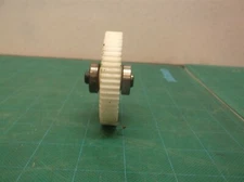 lower gear with bearings off a B&D GH3000 Type 1 7.5 Amp 14 Inch Trimmer/Edger