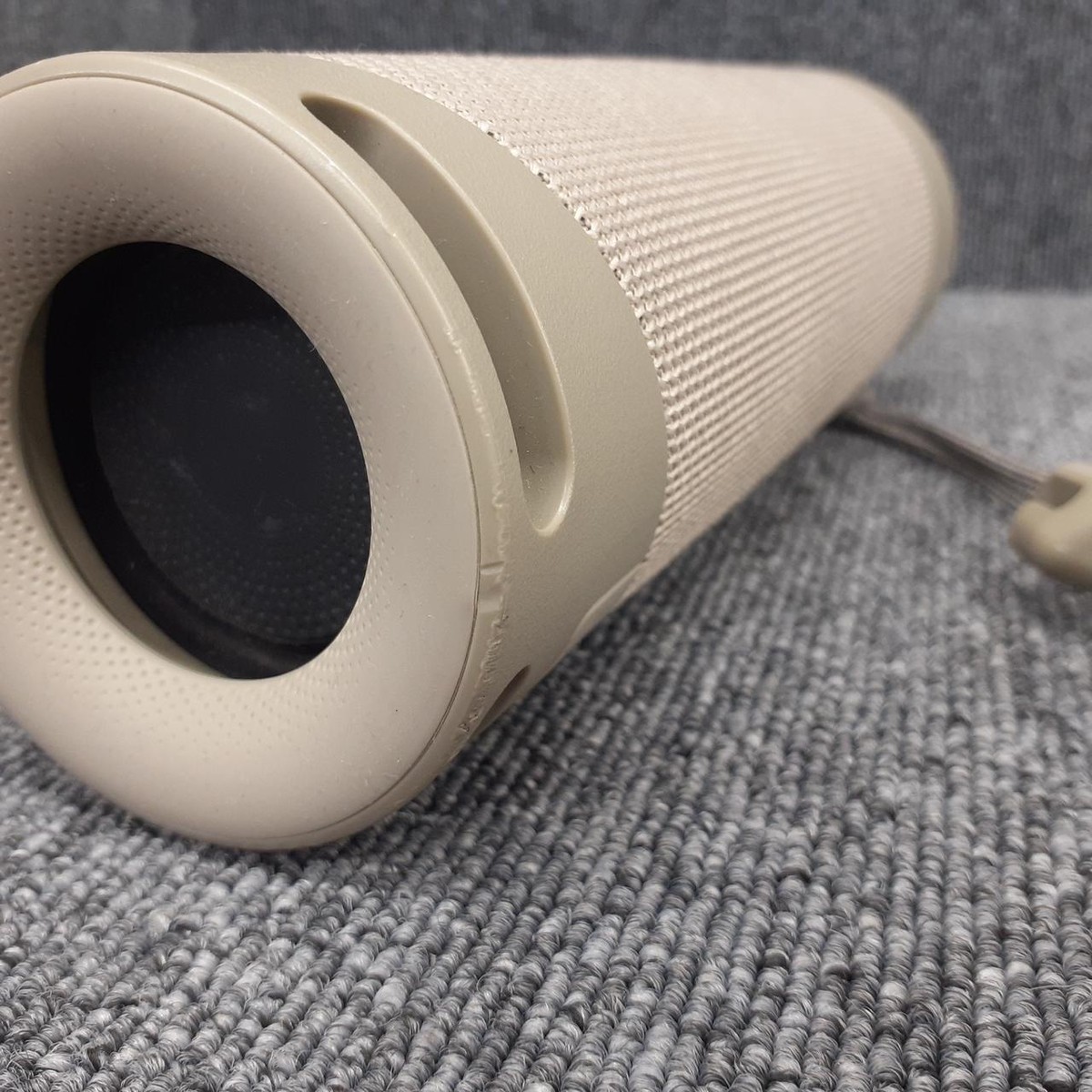 Sony SRS-XB23 EXTRA BASS Portable Wireless Speaker Beige Good