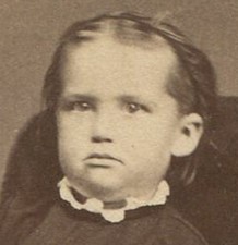 GRUMPY LITTLE GIRL, SEATED POSE. CDV, PLESANTVILLE, PA.