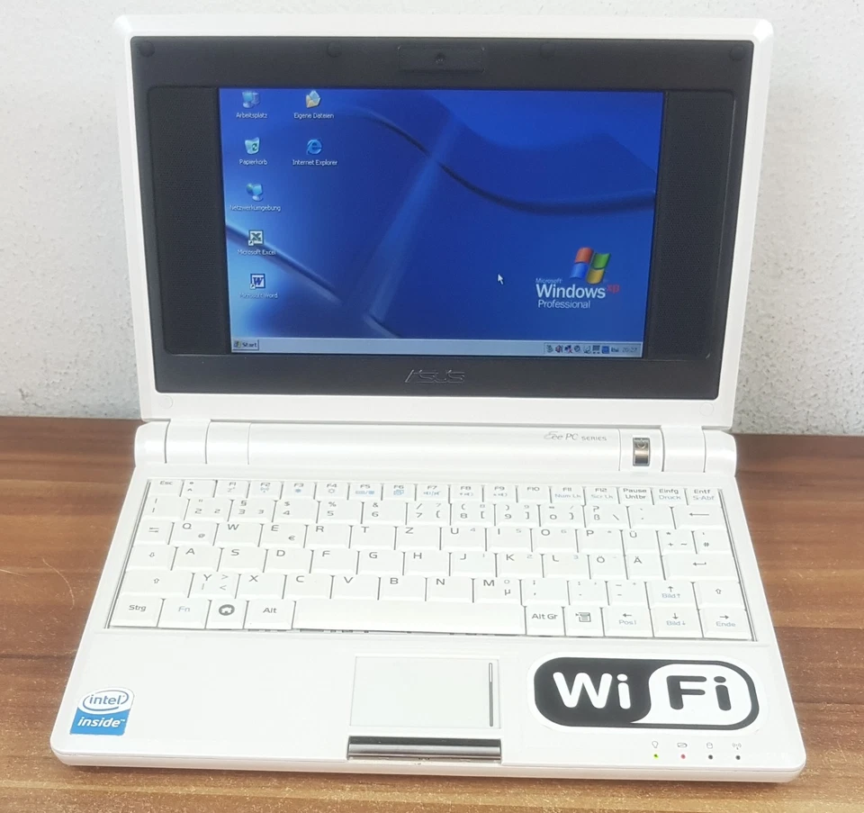 Asus EEE PC 4G Mini 7" Intel Celeron 900MHz 4GB SSD Cardreader Wlan WinXP
