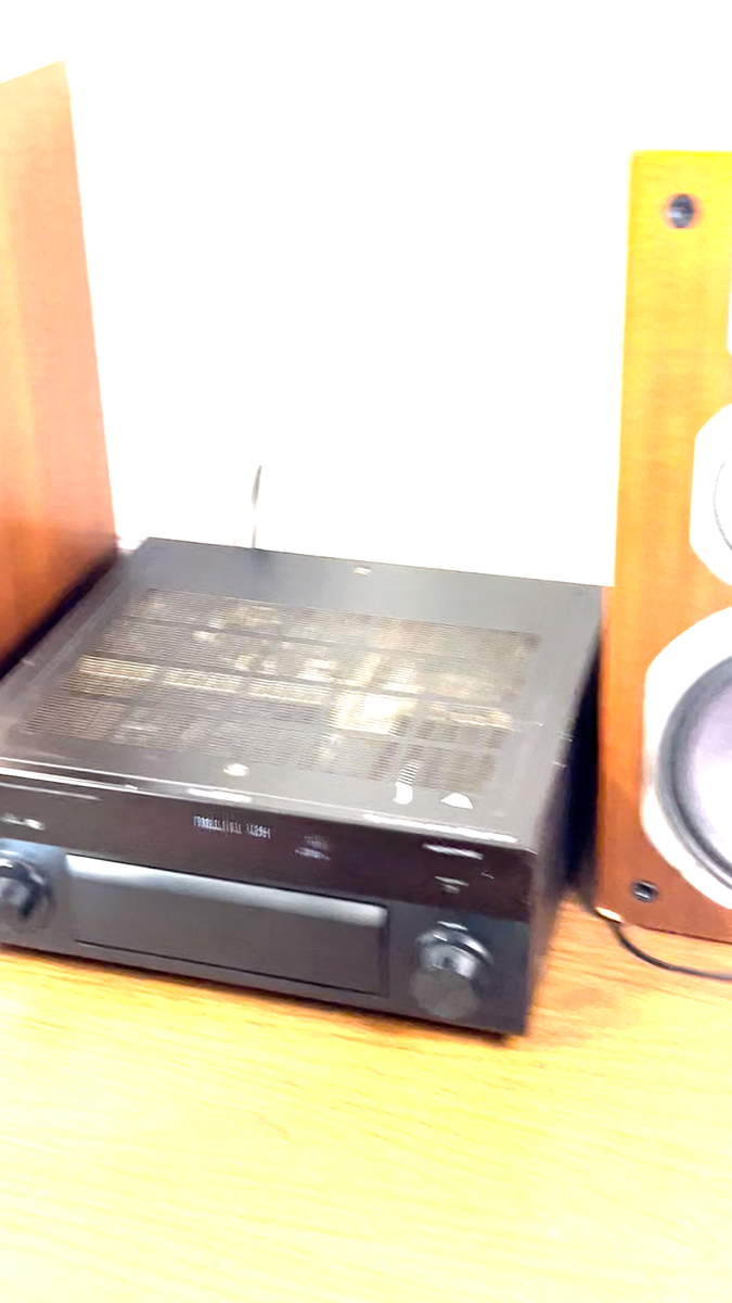 Yamaha Aventage RX-A1040 7.2-Channel Natural Sound AV Media