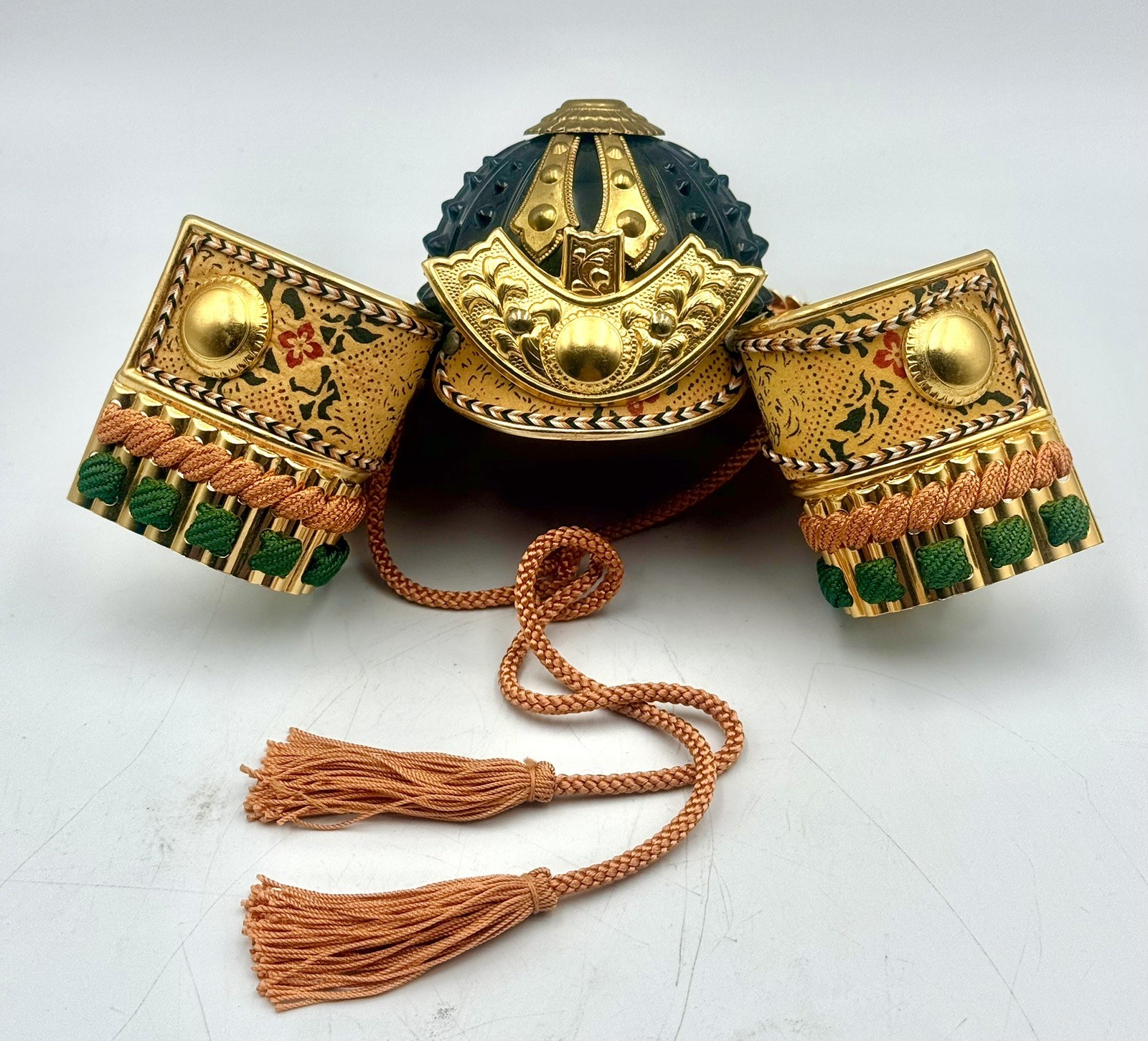 Beautiful Samurai Helmet Kabuto Armor helmet Japanese Replica Asian Decor