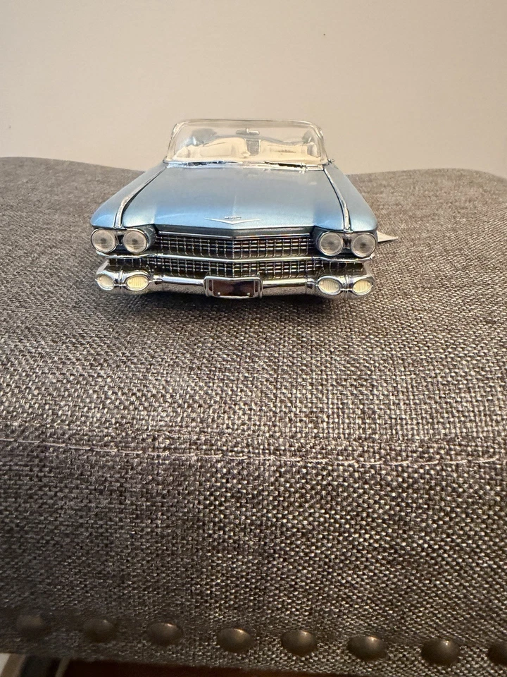 Cadillac Eldorado Biarritz 1959 Franklin Mint escala 1:24  Foto 2 de 4