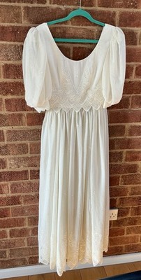 ELFENBEIN 1980er Vintage HOCHZEITSKLEID Prärie Stil Broderie ANGLAIS Spitze 10 Muster