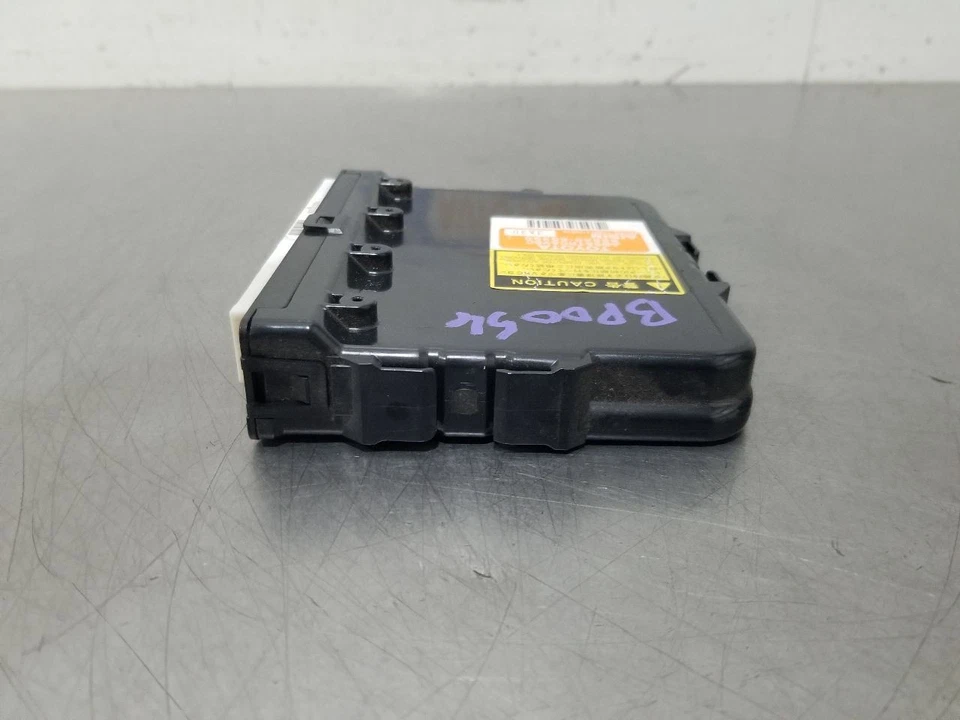 03 2003 TOYOTA LAND CRUISER ABS MÓDULO DE CONTROLE 8954060390 - Imagem 4 de 4