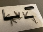 Vintage BLACK ~ Officier Suisse Rostfrei Victorinox Swiss Army Knife Lot Of Two — photo 4