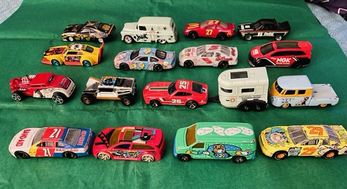 Hot Wheels Matchbox Assorted Mixed Diecast Cars Used LOT OF 17