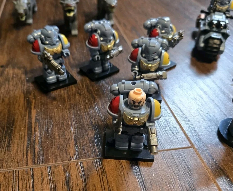 MOC Lego-like Warhammer 40K Space Wolves Combat Patrol - 20 models, w/extra bits - Image 2 of 4