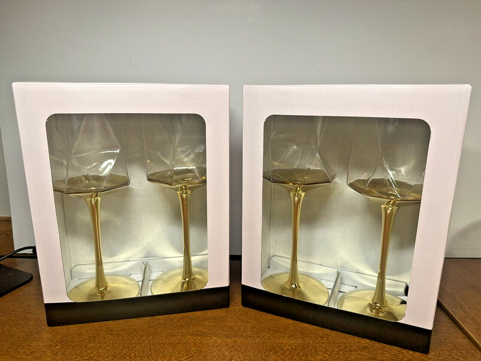 Rachel Zoe Wine Glasses Gold Stemmed Faceted Geometric Goblets 13.25 oz Set 4