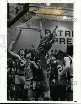 1988 Press Photo No.33 from West Tech James Rolen jumps for the ball | eBay