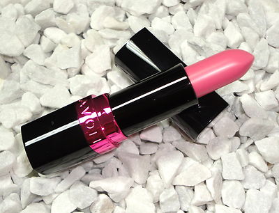 Avon ULTRA COLOUR BOLD Lippenstift Blush Brights Rosa Nude farbig Chic Mode Kuss