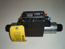BOSCH REXROTH 9810232494 DIRECTIONAL CONTROL VALVE 4600 PSI NEW  NOS