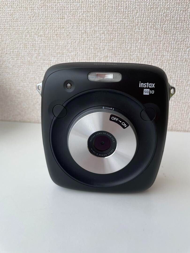 デジタルカメラ FUJI FILM instax INSTAX SQUARE SQ 10 Fujifilm Instax Square SQ10 review: digital downer | The Verge