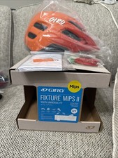 Imagen de Bike Giro Fixture Mips II Cycling Helmet in Youth Size 50-57cm in Orange/red