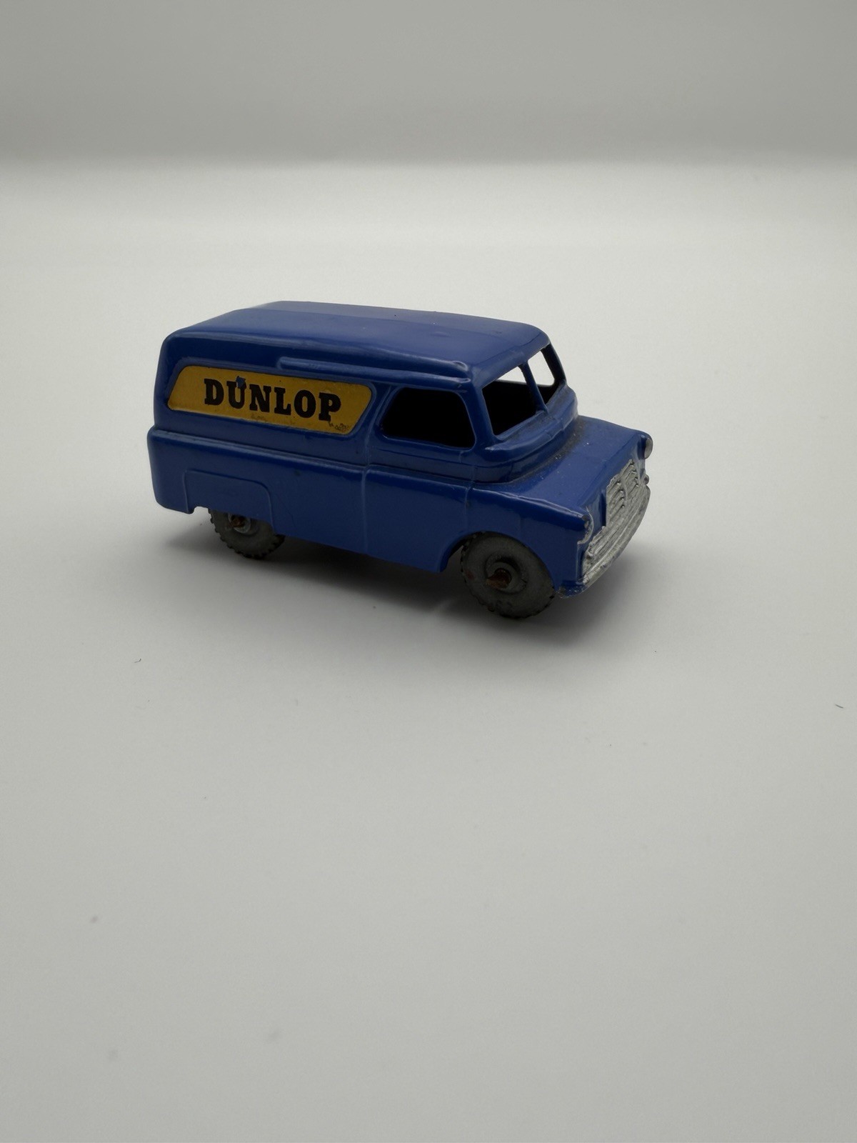 Matchbox 25a, Bedford Van 12cwt - Free Price Guide & Review