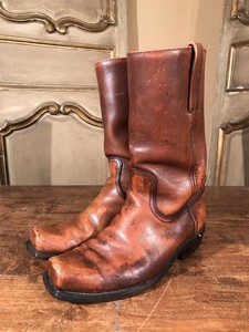 frye boots square toe