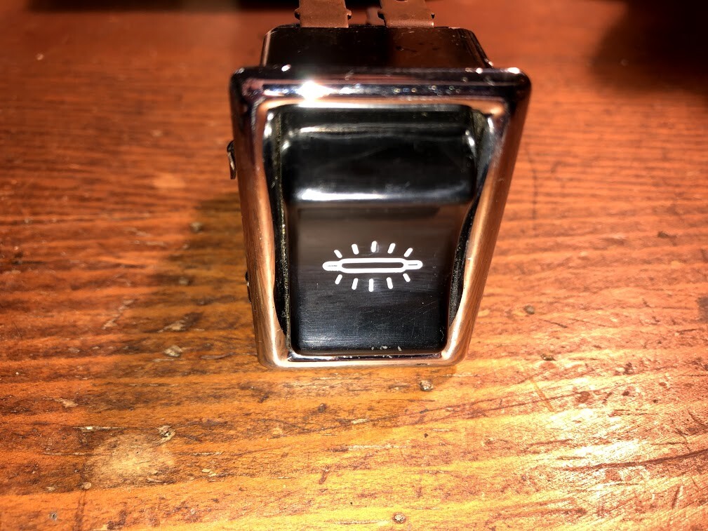 NOS Ford 1971 De Tomaso Pantera Courtesy Light Lamp Switch