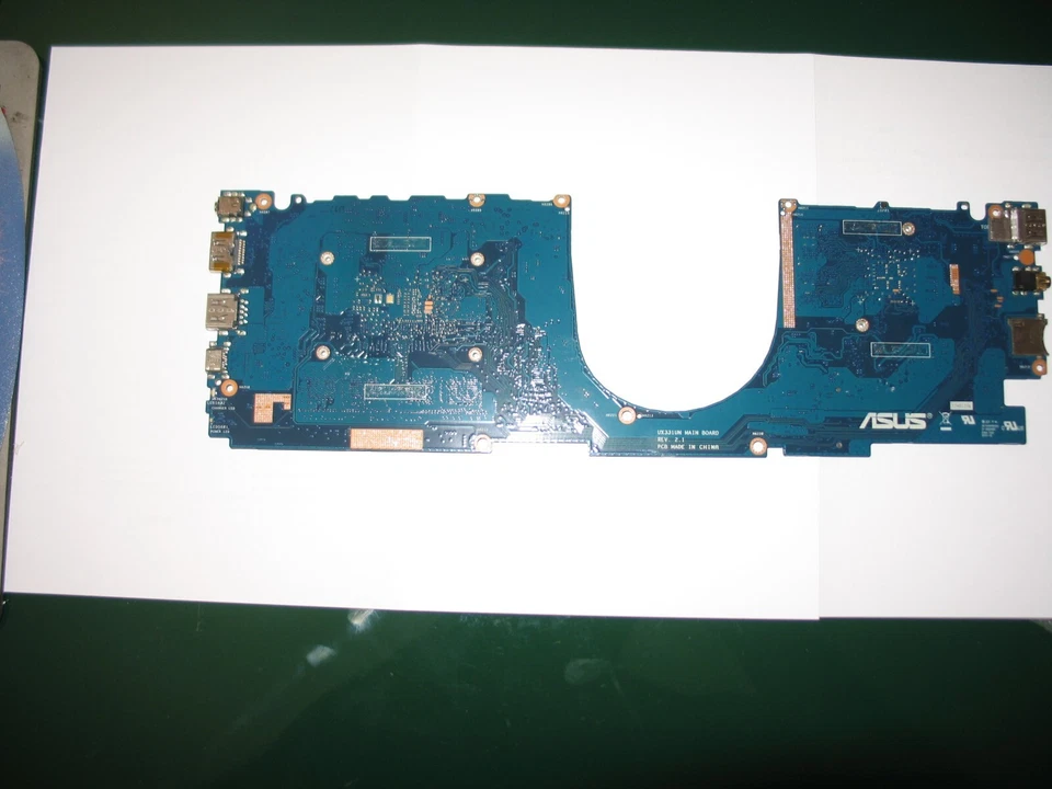 Scheda madre Asus UX 331 U - Immagine 2 di 2