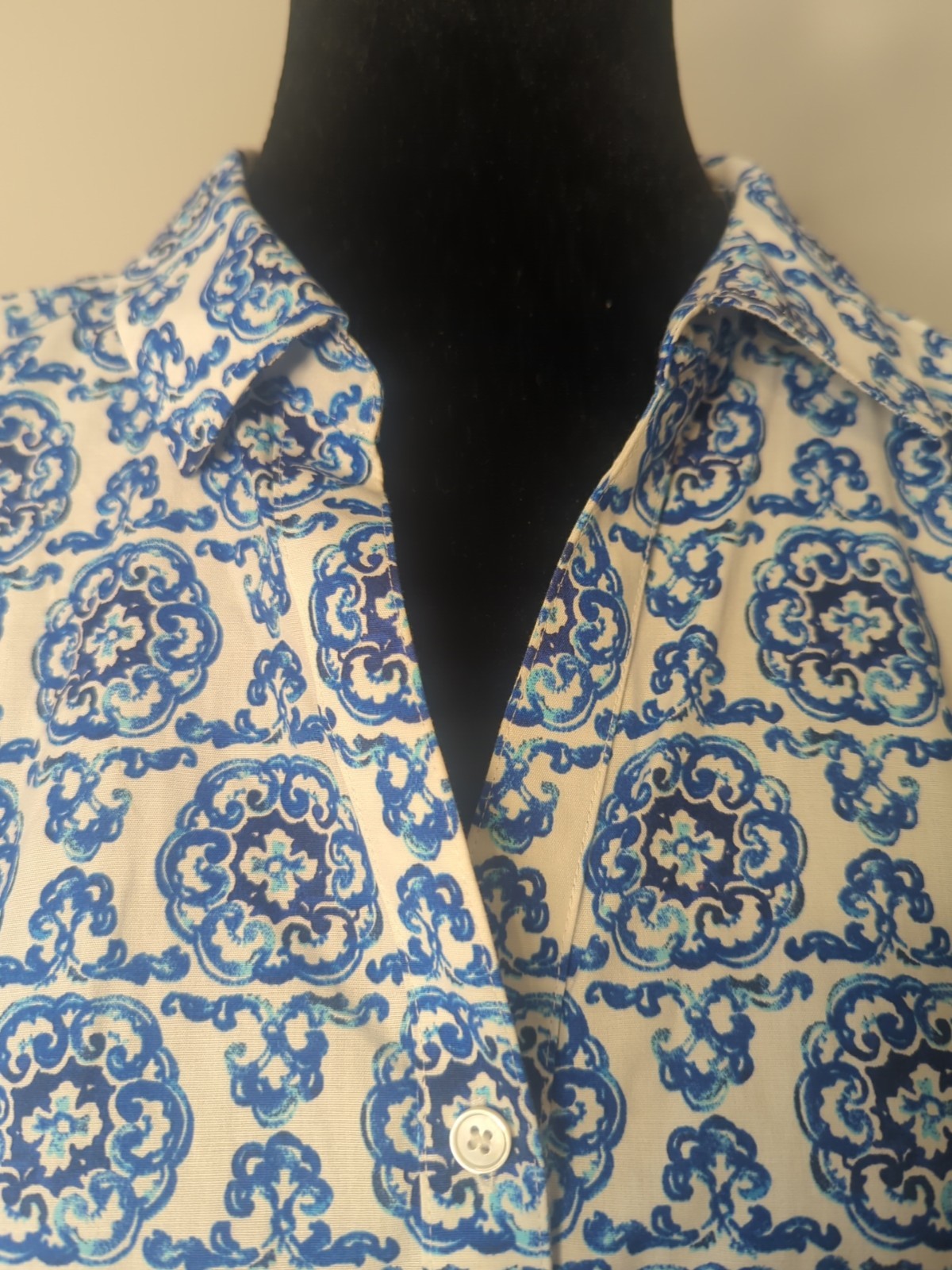 Talbots Sleeveless Button Down Blouse Wrinkle Res… - image 2
