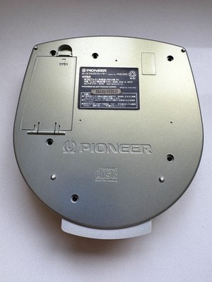Pioneer Loopmaster Silver portable cd player fully working discman