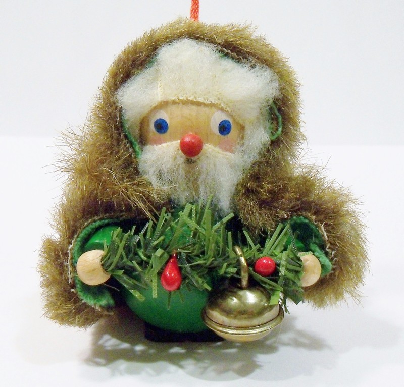 Steinbach Germany Irish Santa Bell Green Garland Wooden Wood Christmas Ornament