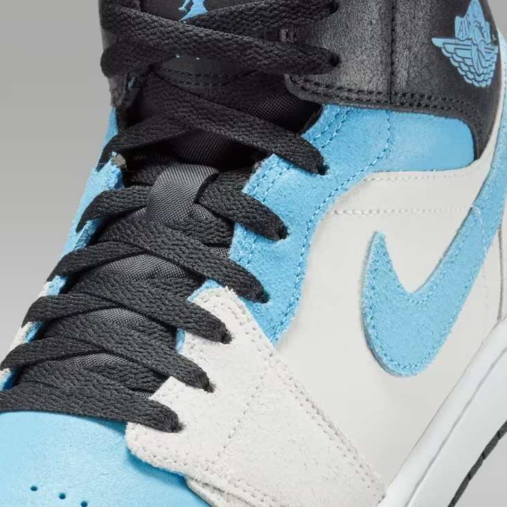 New Nike Jordan 1 Mid SE Shoes - White/ Blue Chill/ Black (IM6567