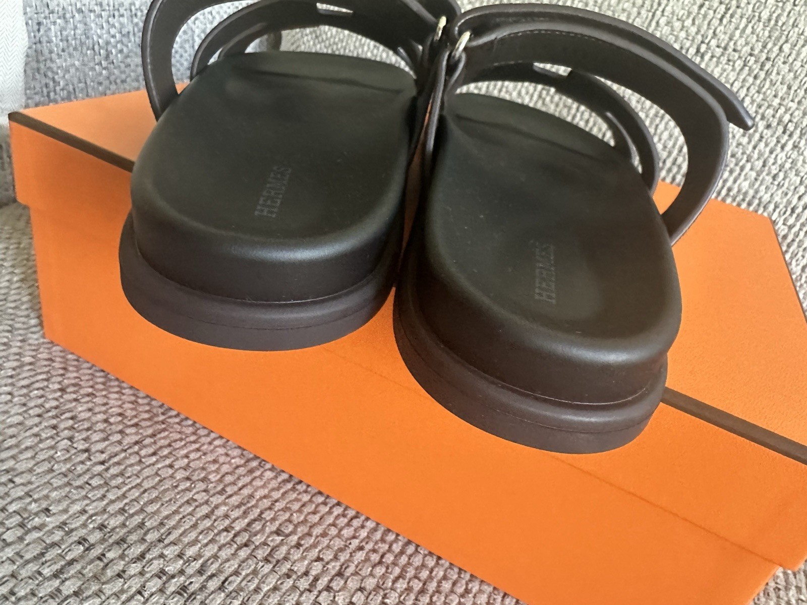 Size 39EU NIB HERMÈS Marron Ébène Suede Women’s Chypre Sandals w/ Receipt thumbnail 17