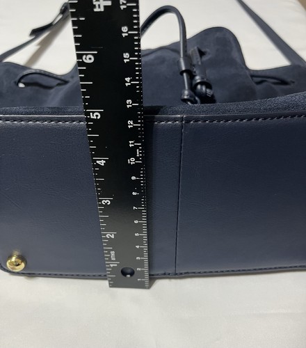 Talbots Bucket Bag Navy Blau Mix Leder Wildleder Gold Hardware Schulterriemen - Bild 18 von 18