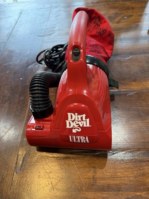 #ad Red Dirt Devil ULTRA Powerful 4 Amp Motor Hand Vacuum Used READ MORE $20.00
