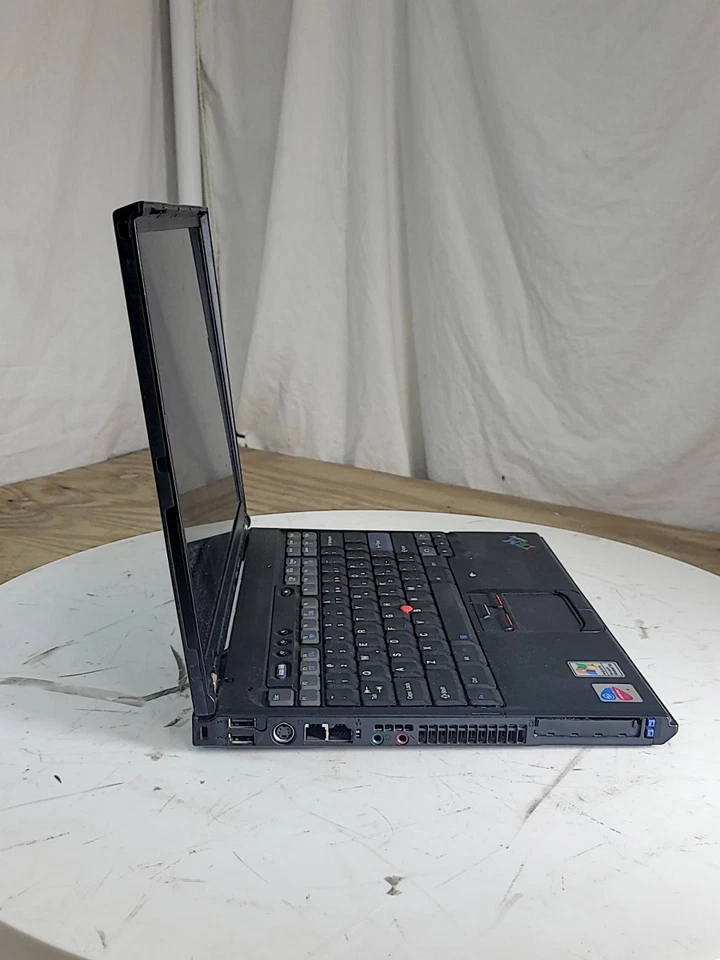 IBM ThinkPad T42 Laptop PENTIUM M 1.5GB SEE NOTES - Image 4 of 4