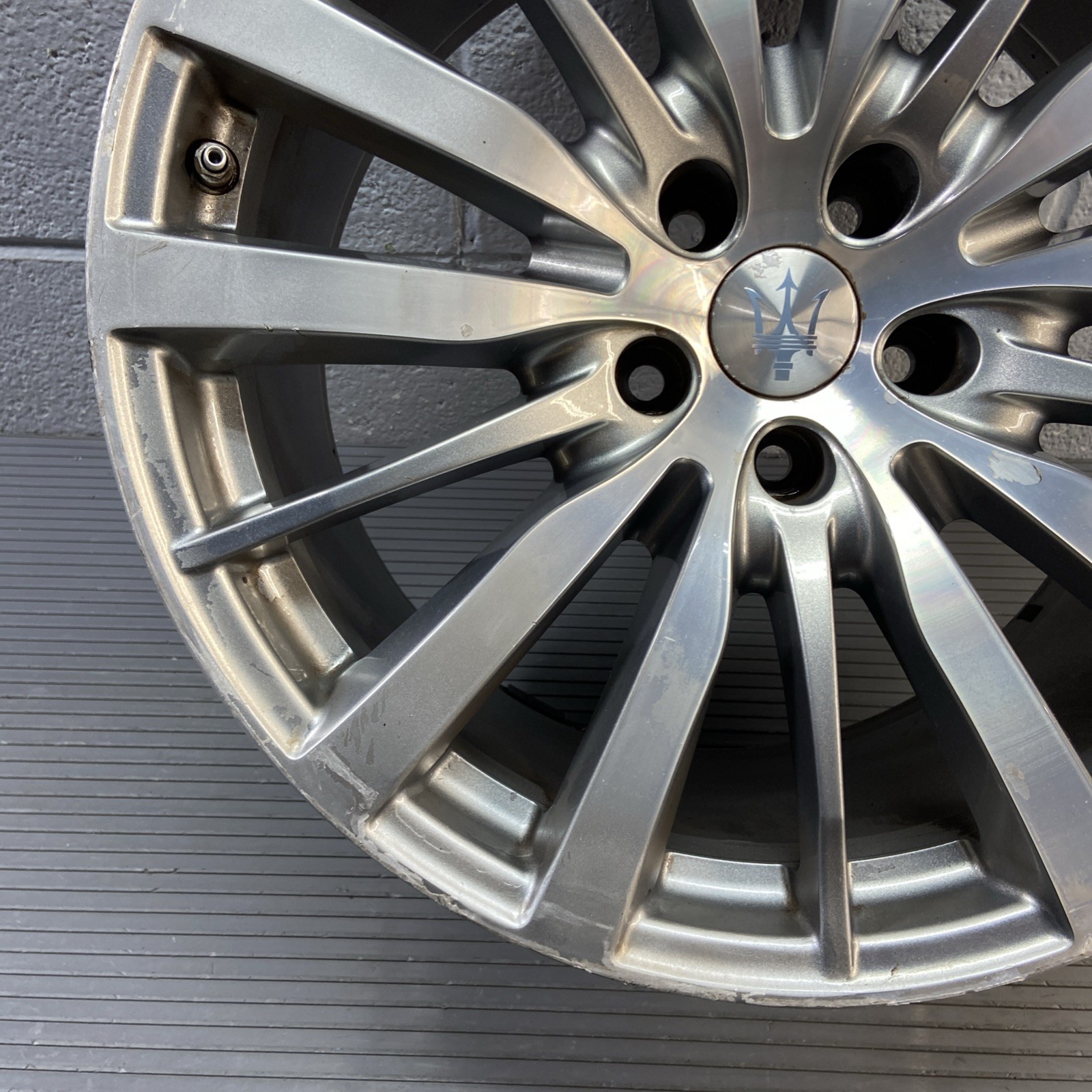 2013-2024 Maserati Ghibli M157 Rear Alloy Wheel Rim Disc 10Jx19 ET40 OEM *NOTE*
