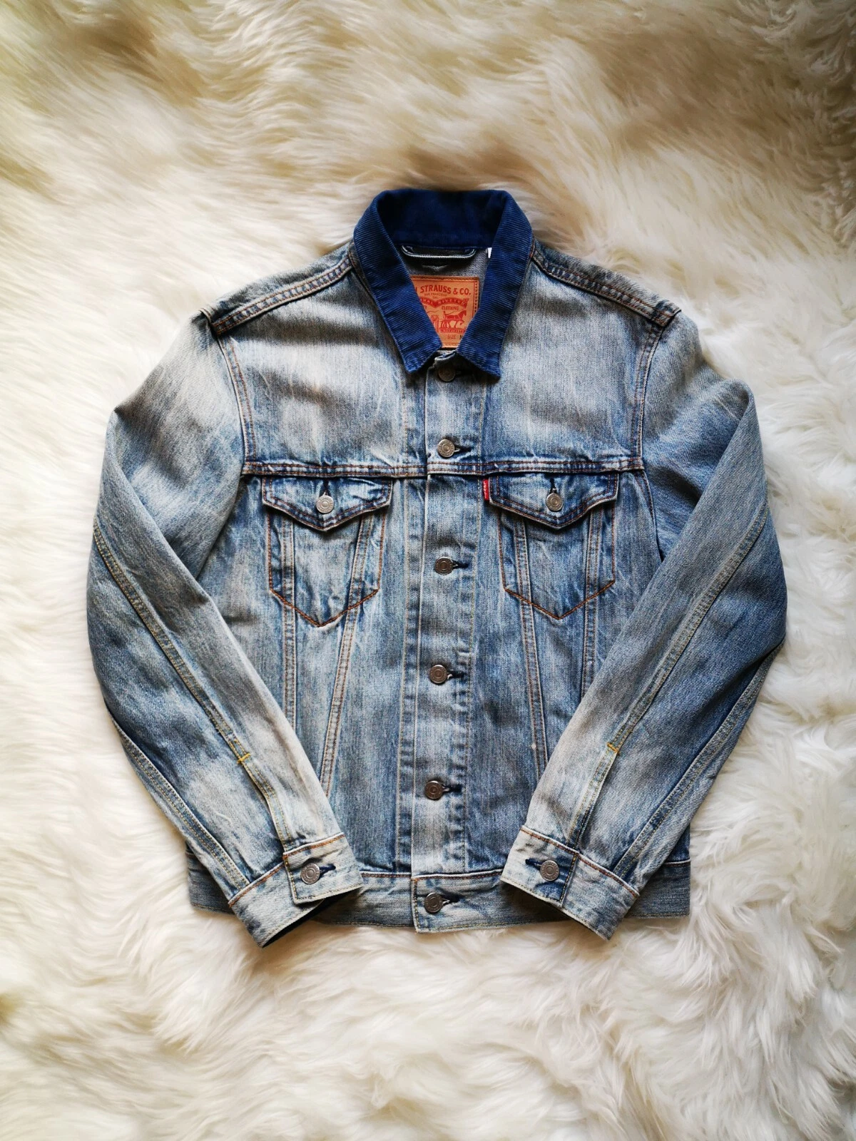 LEVI STRAUSS - Medium - Blue Denim Jacket Trucker Corduroy Collar Slim Superb