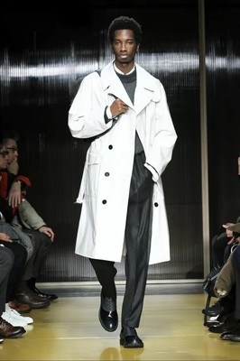 RRP 700$ Rare Hugo Boss Coat Size M-L 