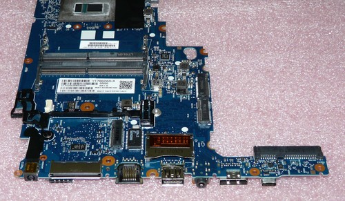 Placa madre HP EliteBook 820 G4 PLC: 914272-601 CPU Intel i5-7300U - Imagen 3 de 6